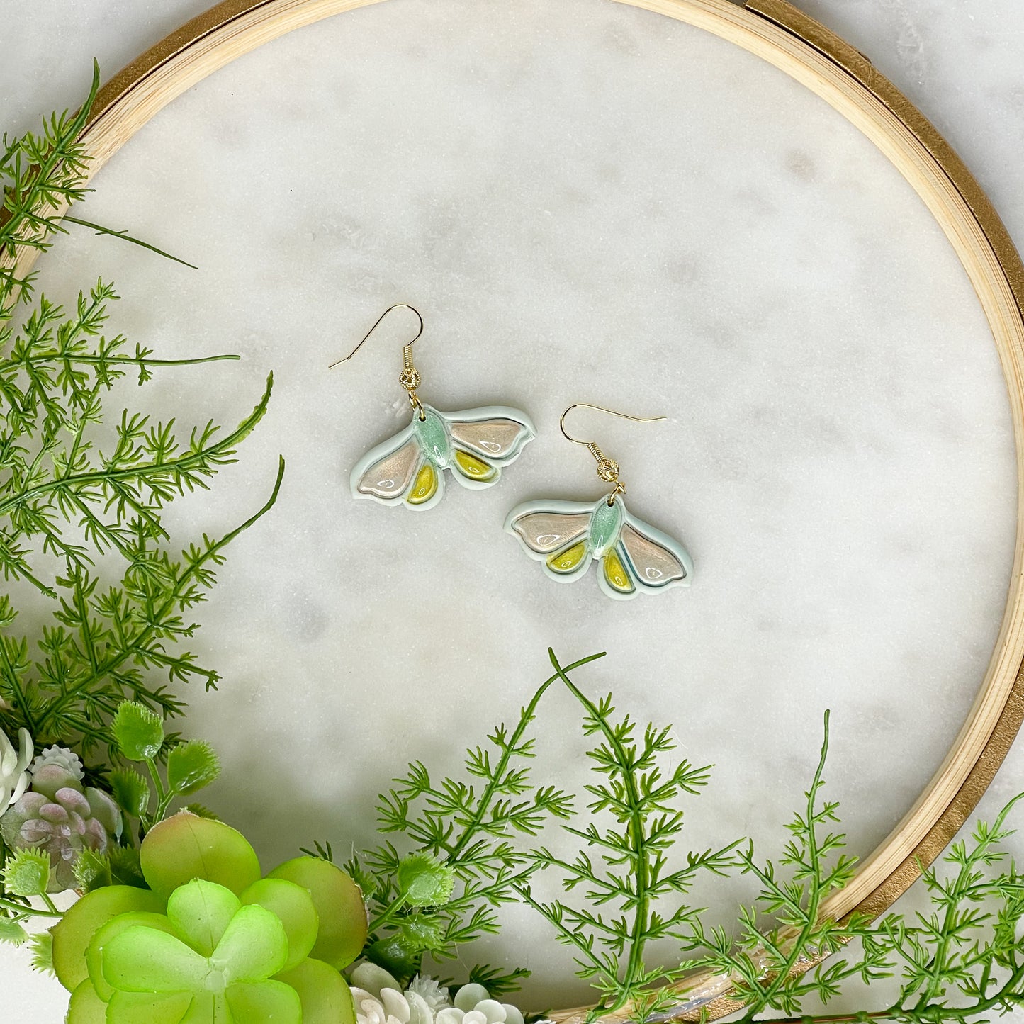 Whispering Wing Drops