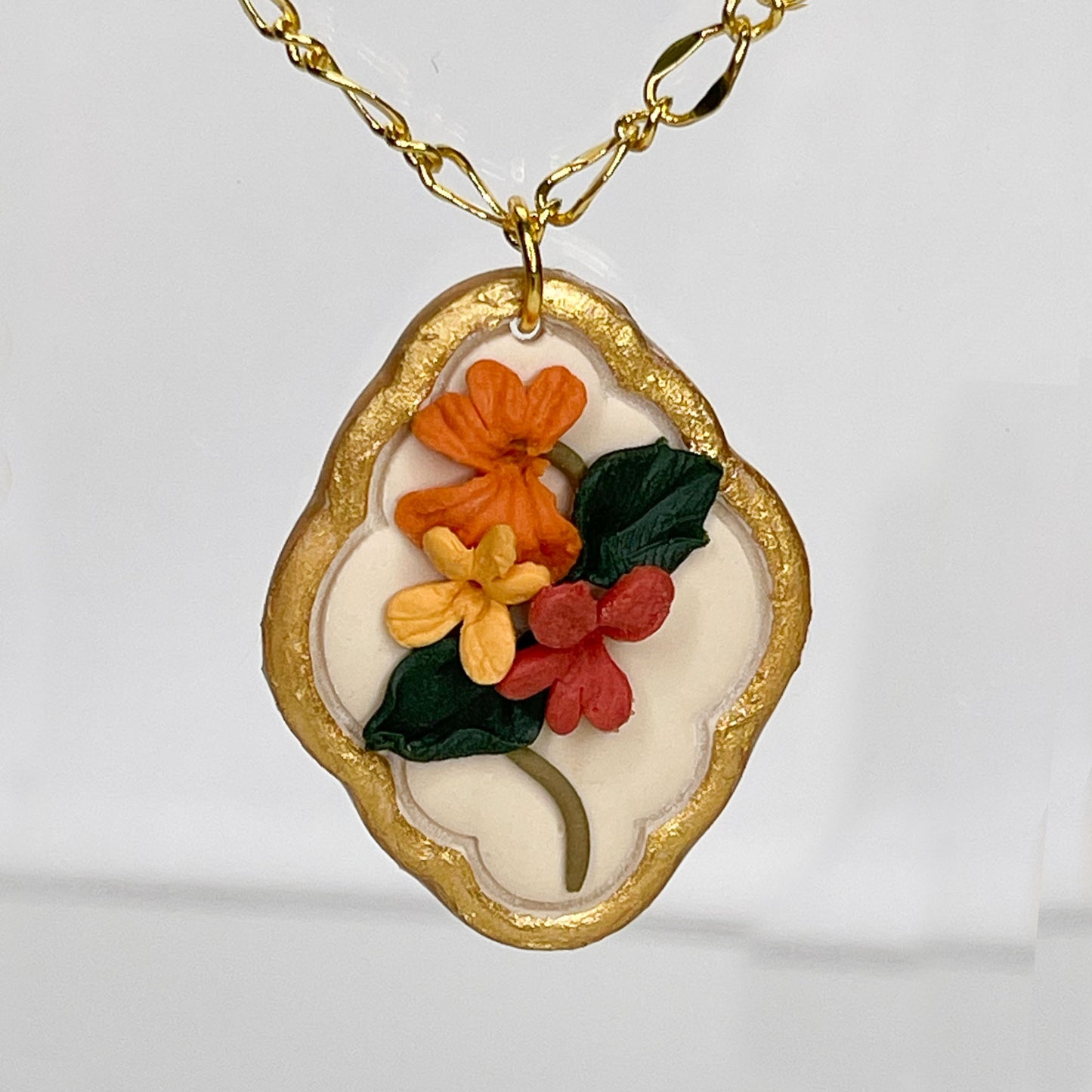 Autumn Fields Scalloped Necklace